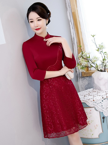 Kínai stílusú csipkés ruha, patchwork csipkével, midi hosszú, 70–80% poliészter és legfeljebb 30% gyapot, tavasz 2023