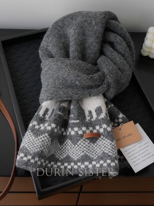 Шал от вълнен бленд с жакардов модел Fair Isle, плетен по warp техника, зимен топъл аксесоар