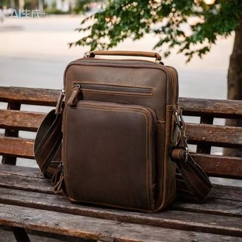 Muška kožna messenger torba - prva sloj goveđe kože, otporna na habanje, podstava od poliestera i pamuka