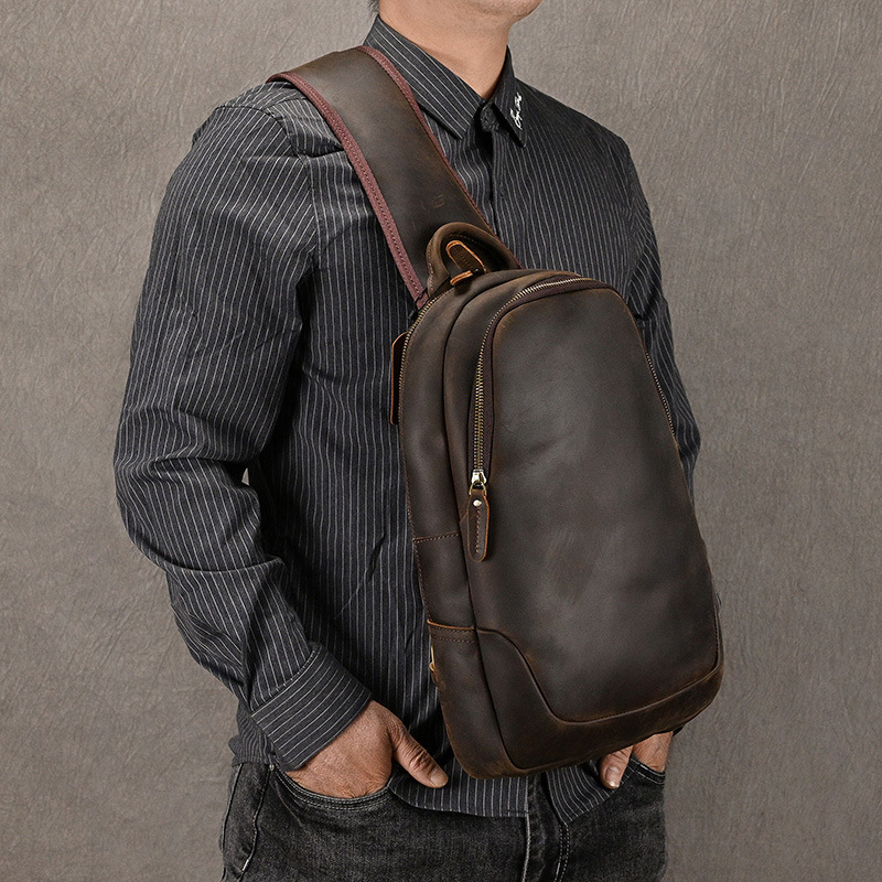 Muška torbica za prsa od prave kože, velika kapaciteta, crossbody stil (Materijal: prava koža; Prvi sloj teleće kože; Otporna na habanje; Podstava: poliester-pamuk; Model: 9452)
