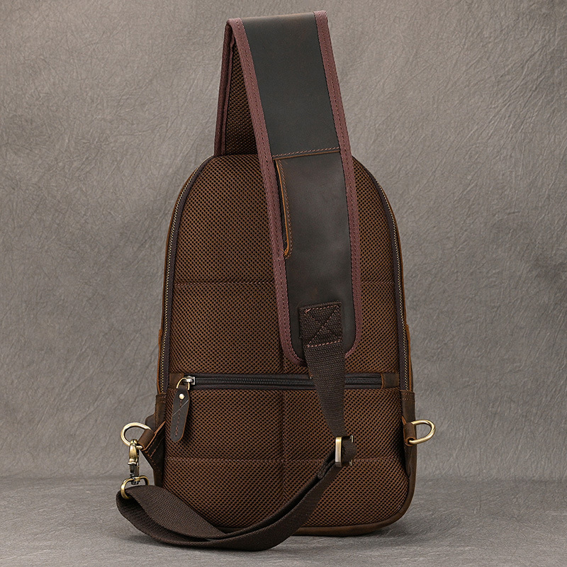 Muška torbica za prsa od prave kože, velika kapaciteta, crossbody stil (Materijal: prava koža; Prvi sloj teleće kože; Otporna na habanje; Podstava: poliester-pamuk; Model: 9452)