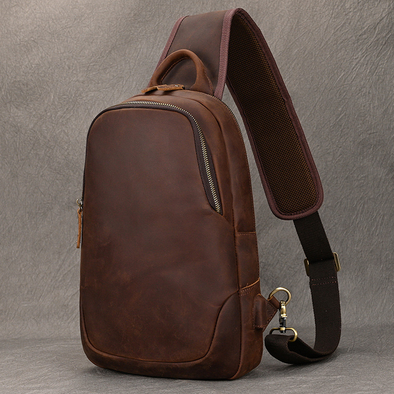 Muška torbica za prsa od prave kože, velika kapaciteta, crossbody stil (Materijal: prava koža; Prvi sloj teleće kože; Otporna na habanje; Podstava: poliester-pamuk; Model: 9452)