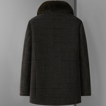 Pánsky kabát s hrubšou fleecovou výplňou, stredná dĺžka, kožušinový golier, s kapucňou