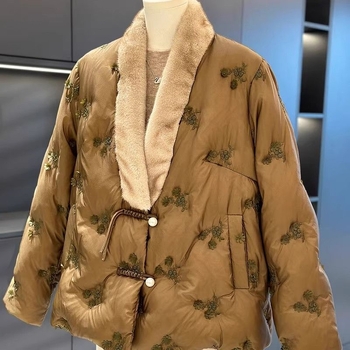 Dámska bunda s kačacím páperím a hodvábnym sametom, výplň kačací páper, dlhé rukávy, normálna dĺžka 50–65 cm, V-krk (kačací páper • hodvábny samet • dĺžka 50–65 cm • dlhé rukávy • V-krk)