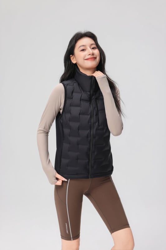 Γυναικείο γιλέκο με πούπουλα, στάντ γιακά, νάιλον ύφασμα, πλήρωση από λευκό πούπουλο πάπιας 86-90%, φερμουάρ, χαλαρή γραμμή