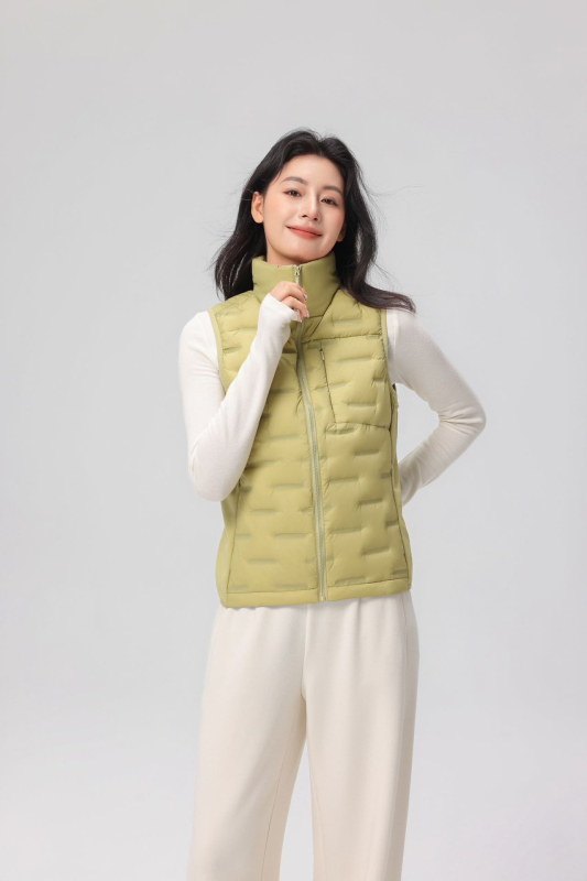 Γυναικείο γιλέκο με πούπουλα, στάντ γιακά, νάιλον ύφασμα, πλήρωση από λευκό πούπουλο πάπιας 86-90%, φερμουάρ, χαλαρή γραμμή