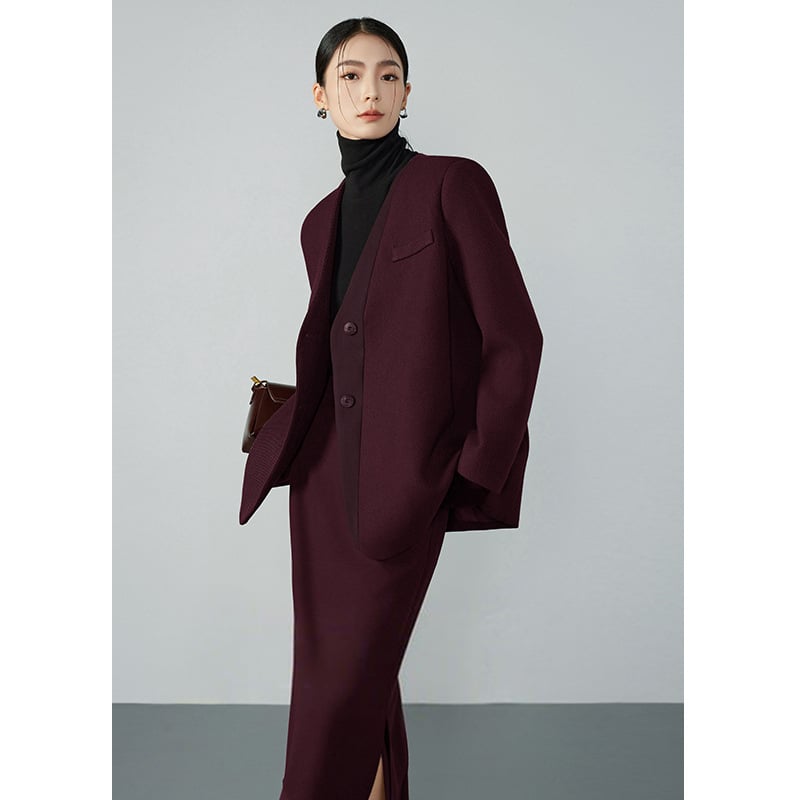 Женско сако с V-образно деколте, дълги ръкави, еднобортно закопчаване, полиестер — есен 2025