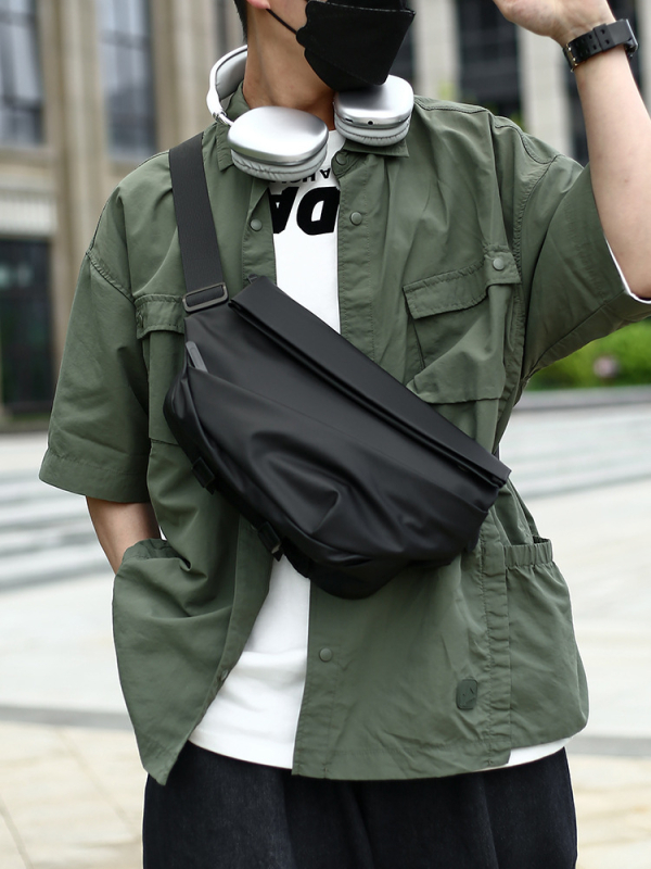 Muška crossbody torba – PU materijal, street fashion stil, podstava od poliester, smanjenje opterećenja
