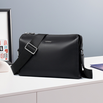 Muška crossbody torba, prirodna koža, gradski minimalistički stil, jednobojna, podstava od poliestera