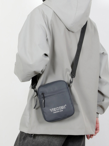 Muška crossbody torba, casual stil, PU materijal, vodootporna, uzorak: slova, podstava: poliester, zima 2025