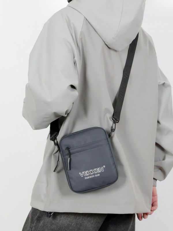 Muška crossbody torba, casual stil, PU materijal, vodootporna, uzorak: slova, podstava: poliester, zima 2025