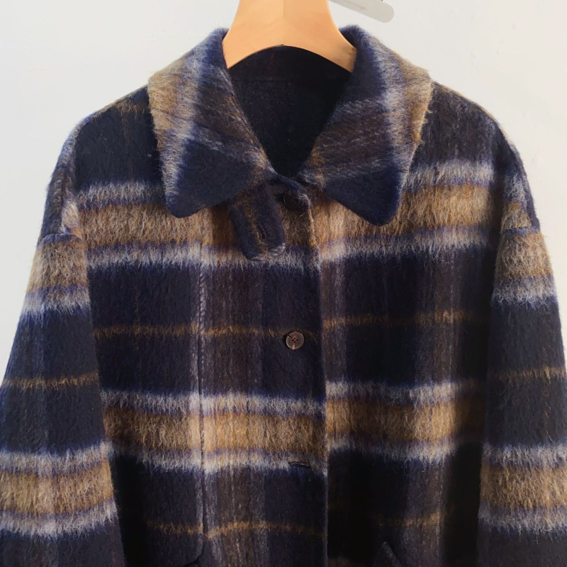 Női gyapjúkabát, visszafordítható, kockás mintázat, vast anyag, hosszú fazon, laza szabás