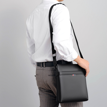 Muška kožna crossbody torba, model BND909, koža prvog sloja, otporna na habanje, poliester podstava