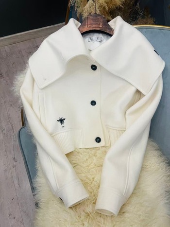 Jachetă scurtă cu imprimeu, croială lejeră, guler rever, amestec cașmir-lână 90-95%