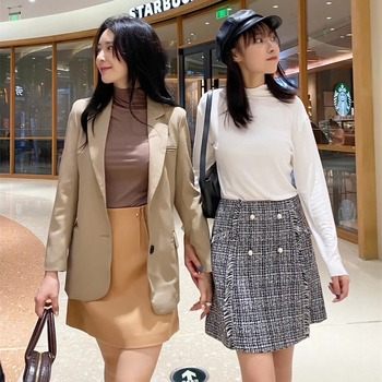 T-majica Slim Fit s dugim rukavima i polovično visokom ovratnikom, Modal/Rayon sa Spandex ≤30%, jednobojna, japansko-korejski ležerni stil