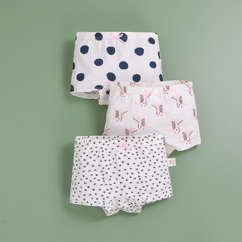 Dječje bokserice za djevojčice od pamuka, 95% pamuk, 3-komplet u pakiranju, za uzrast 3–8 godina, Sigurnosna kategorija A