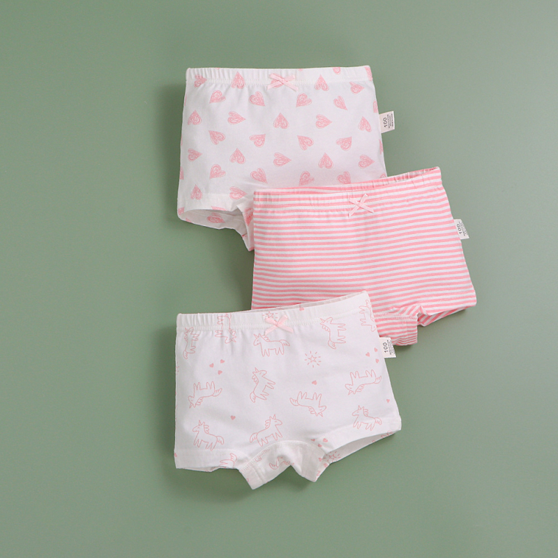 Dječje bokserice za djevojčice od pamuka, 95% pamuk, 3-komplet u pakiranju, za uzrast 3–8 godina, Sigurnosna kategorija A