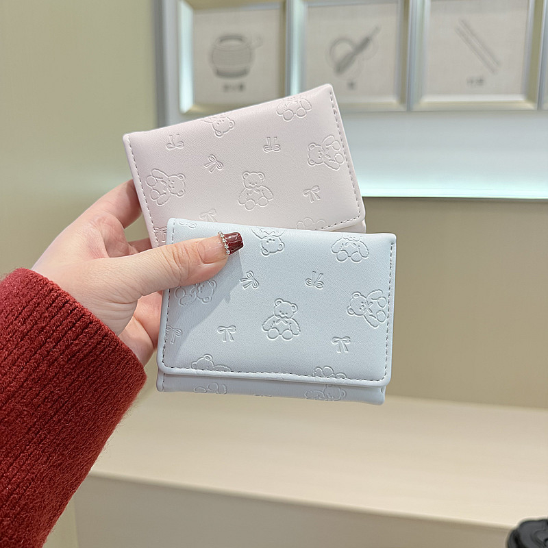 Портфейл PU кожа, мотив мечка, 3 сгъвания, подплата полиестер, 2025