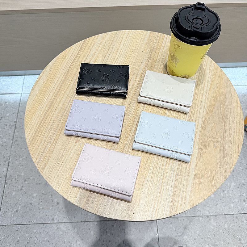 Портфейл PU кожа, мотив мечка, 3 сгъвания, подплата полиестер, 2025