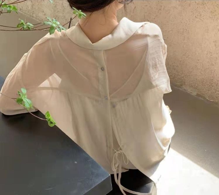 Šifon košulja sa stražnjim otvorom, opušteni kroj (Materijal: šifon; Sastav: spandex + poliester; Stil: ležerni kardigan; Rukavi: dugi; Duljina: 50–65 cm)