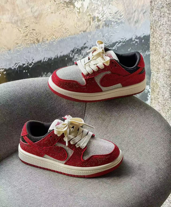 Dječje tenisice za trčanje - Unisex, Gornji materijal: Super Fiber, Potplat: Guma, Protuklizne i otporne na habanje, Kopča na čičak (Velcro), Debela potplat, Za djecu od 4-12 godina