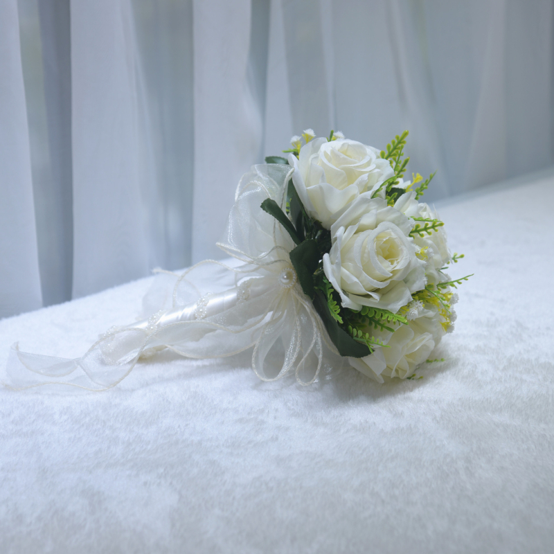 Buchet de trandafiri din mătase pentru fotografii de nuntă – trandafiri artificiali, varietate: Trandafir, Meșteșug: Altul, Brand: Good Luck