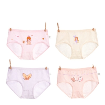 Dječje gaćice za djevojčice od modala 95%, antibakterijska zona prepona (7a), bez šavova u preponi, za djecu 3–8 godina, jesen 2024