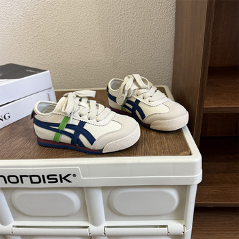 Pantofi skate pentru copii, talpă subțire, model dungat, partea superioară din Ultra-fiber piele, talpă din cauciuc, închidere Velcro