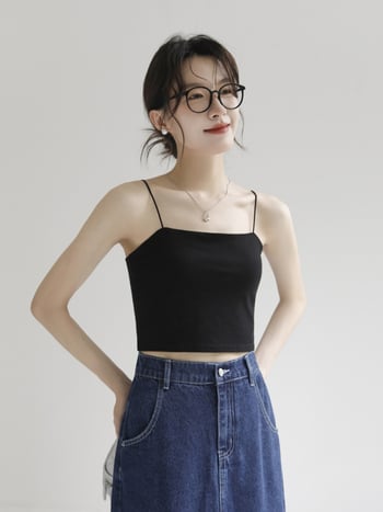 Дамски потник с открити рамене и подплата за бюста, къс модел, тесен силует, без гръб, от вискоза