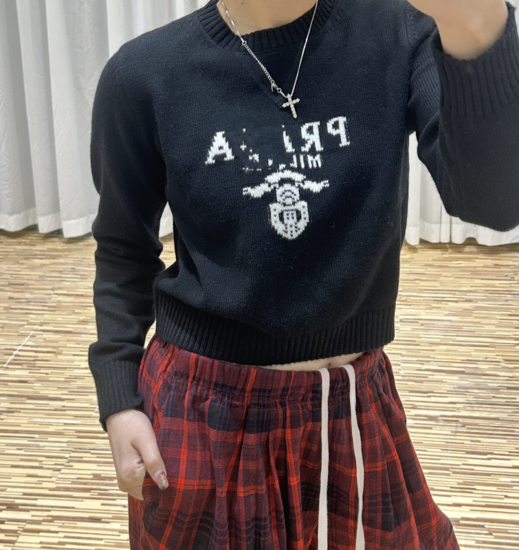 Pulover din cașmir cu guler rotund, croială lejeră, broderie jacquard