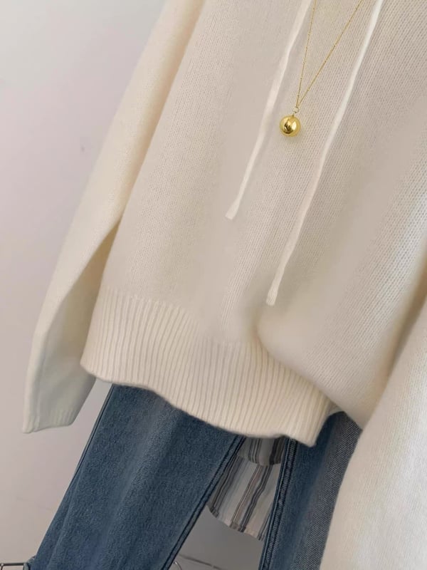 Пуловер с качулка от вълна за жени – 95%+ вълна, дълги ръкави, елегантен градски стил