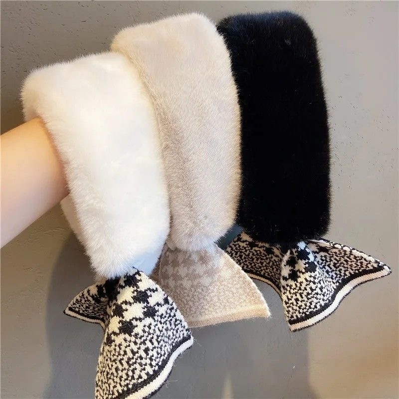 Fular tricotat din lână cu guler din blană artificială de iepure – accesoriu cald de iarnă