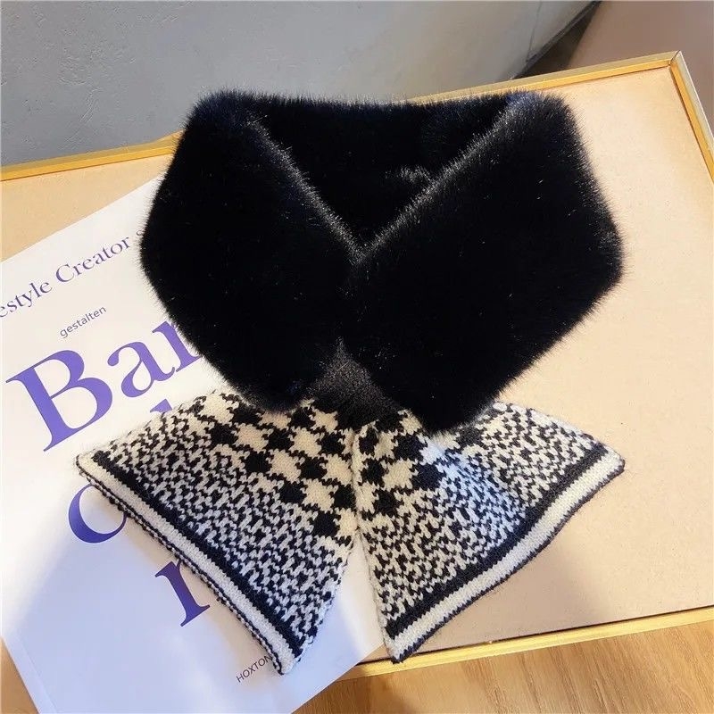 Fular tricotat din lână cu guler din blană artificială de iepure – accesoriu cald de iarnă