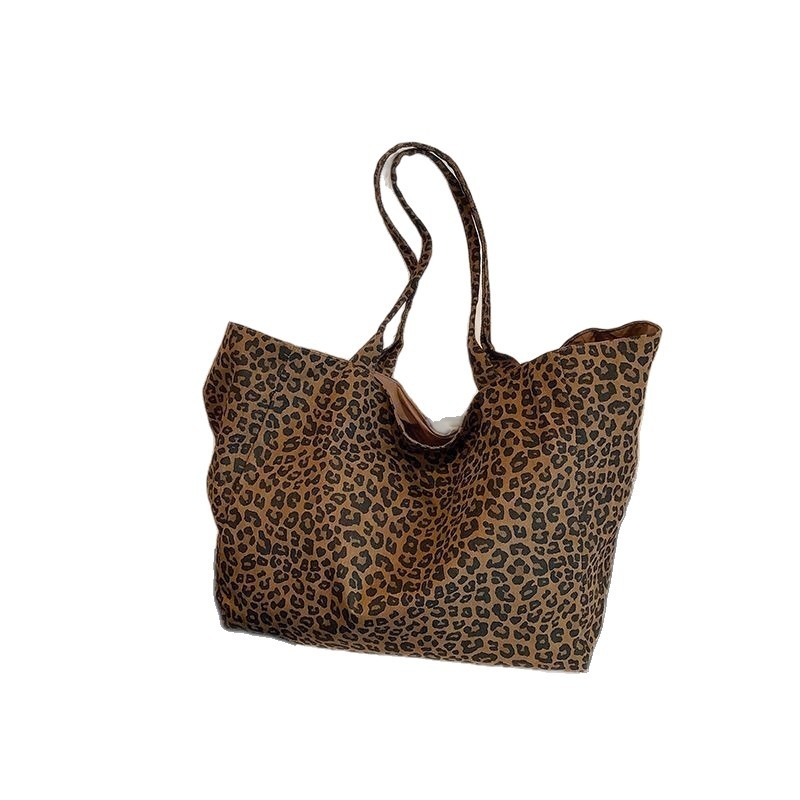 Kanvas tote torba s leopard uzorkom, velika kapaciteta, magnetsko zatvaranje i džep na zip, dvostruke naramenice, jesen 2025
