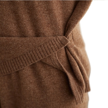 Pleten pulover od vune s okruglim izrezom, dugi rukavi, ultra-tanki, pahuljasta mekana tekstura – elegantan gradski stil