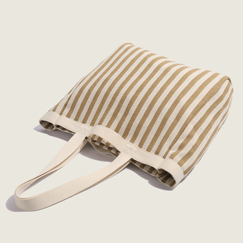 Platnena tote torba za poslovnu upotrebu | materijal: platno, stil: poslovni, oblik: uspravni kvadrat, zatvaranje: zatvarač, podstava: sintetička koža