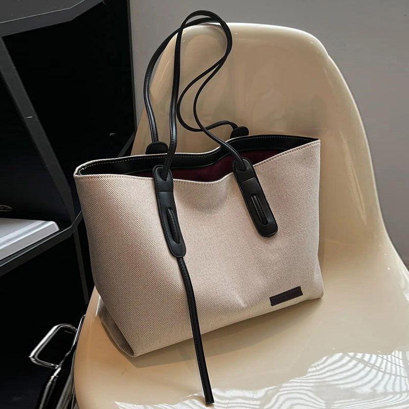 Tote torba od platna, casual stil, horizontalni kvadratni oblik, zatvarač, džep za telefon