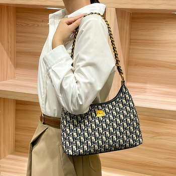 Šivana platnena ženska crossbody torba, 2025 ljeto, podstava od najlona, zatvaranje zatvaračem, skriveni džep