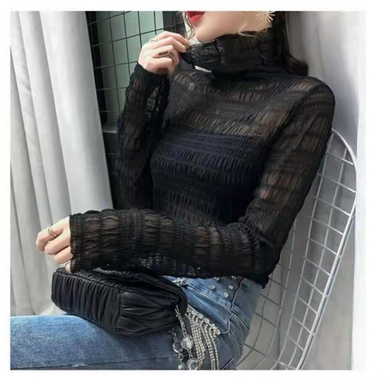 Čipkasti top s izvezenim detaljima, stojeći ovratnik, dugi rukav, slobodan kroj, jednobojni uzorak