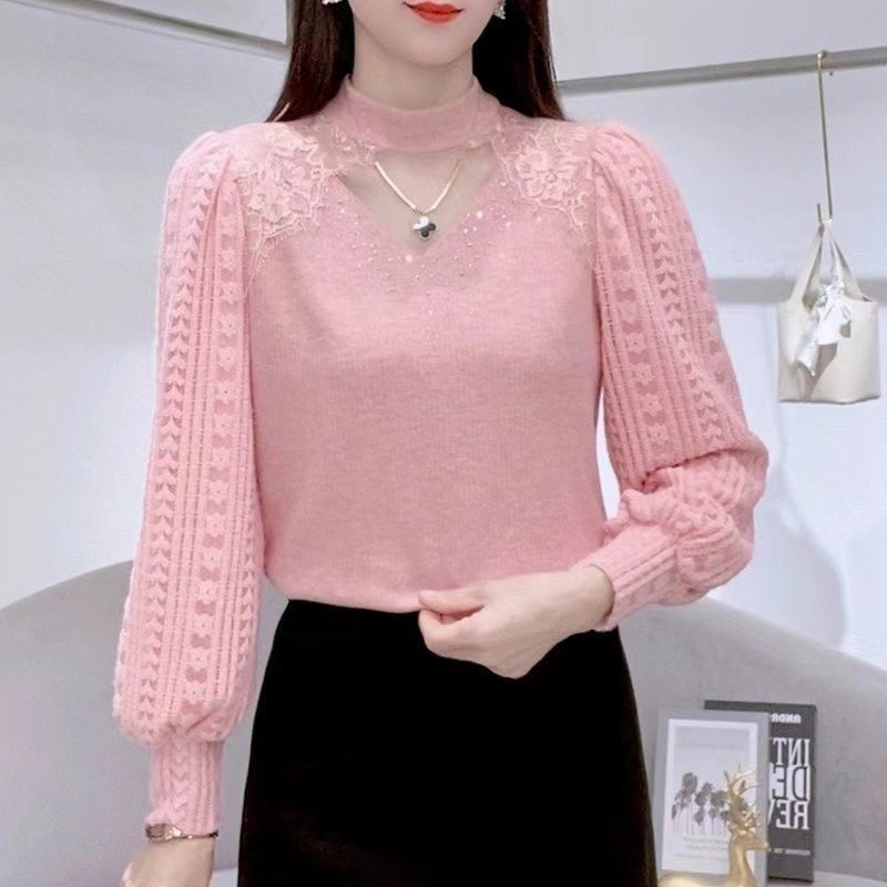 Čipkasti top s visokim ovratnikom i dugim rukavima, poliester tkanina, regularni kroj