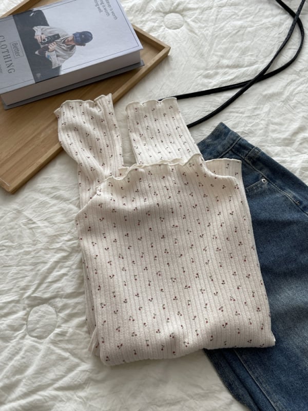 Tricou tricotat pentru femei cu model floral și patchwork dantelat, guler înalt, mâneci lungi, croială Slim