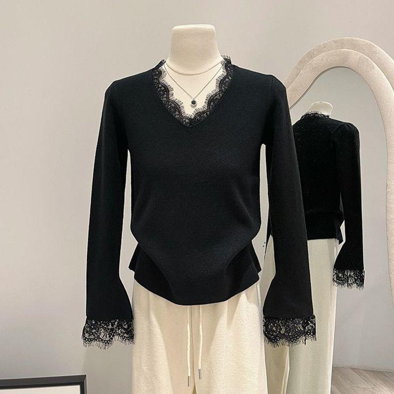 Pulover tricotat cu decolteu în V, mâneci lungi, mânecă tip prințesă, amestec viscose-poliester 79/21