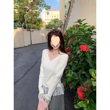 NORNS GIRL tricou din modal cu guler înalt, mâneci lungi, model abstract, croială în linie A