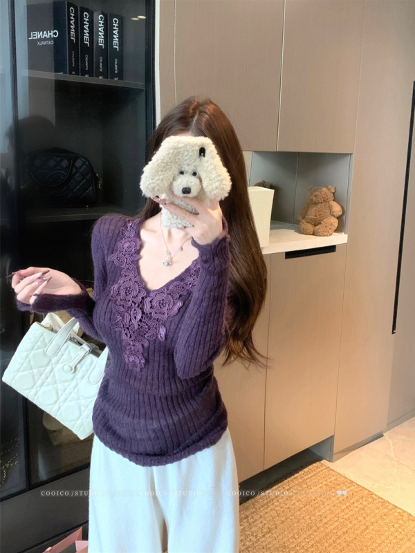 Pulover tricotat din lână de miel, poliester și polipropilen, croială slim-fit, guler polo