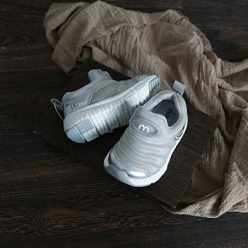 Dječje tenisice s mekanom potplatom, lagane, unisex, anti-slip, s motivom gusjenice, veličine 18–28
