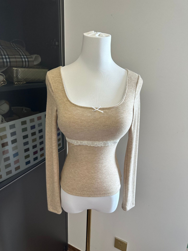 Uski top s čipkom, dugi rukavi, četvrtasti izrez, s izvadivim umetkom za poprsje – Spandex