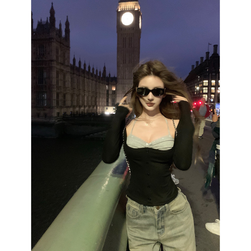 Tricou din bumbac-spandex, model în dungi cu patch de dantelă, decolteu în V, mâneci lungi