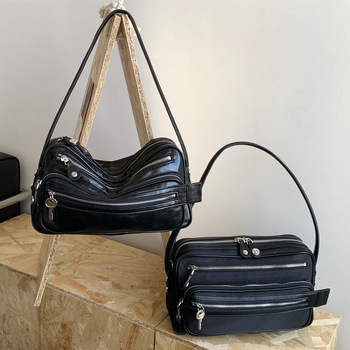 Crossbody torba za pazuh od PU, zatvaranje na zip, horizontalan četvrtasti oblik, unutarnja zip pretinica