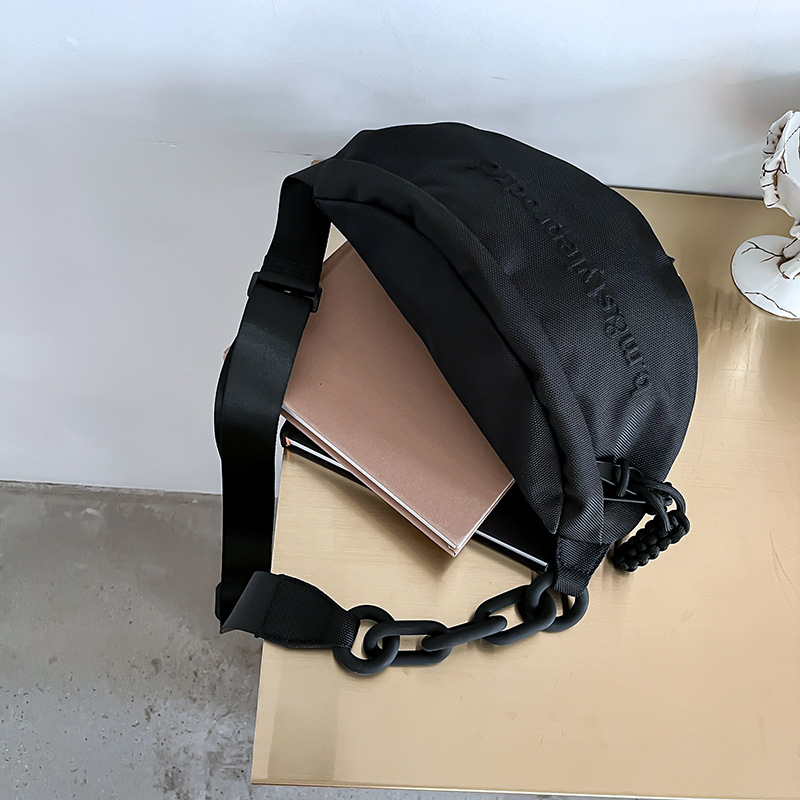 Torba za prsa, crossbody dizajn, poliester, najlon podstava, unutarnji džep sa zipom