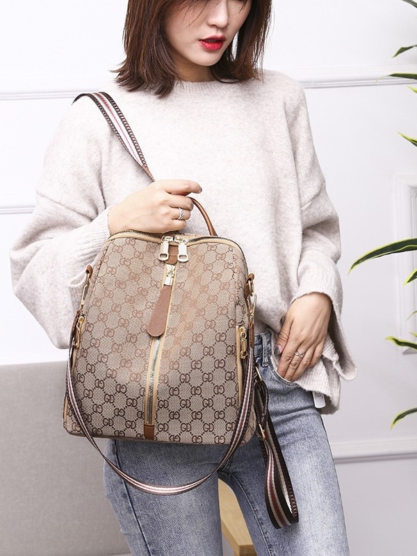 Rucsac de oraș în stil street cu capacitate mare, material Oxford, protecție anti-furt, închidere cu fermoar, buzunar intern cu fermoar